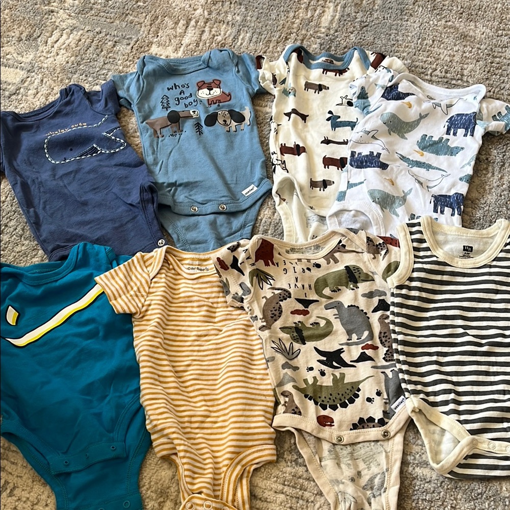 0-3 month baby clothes bundle
